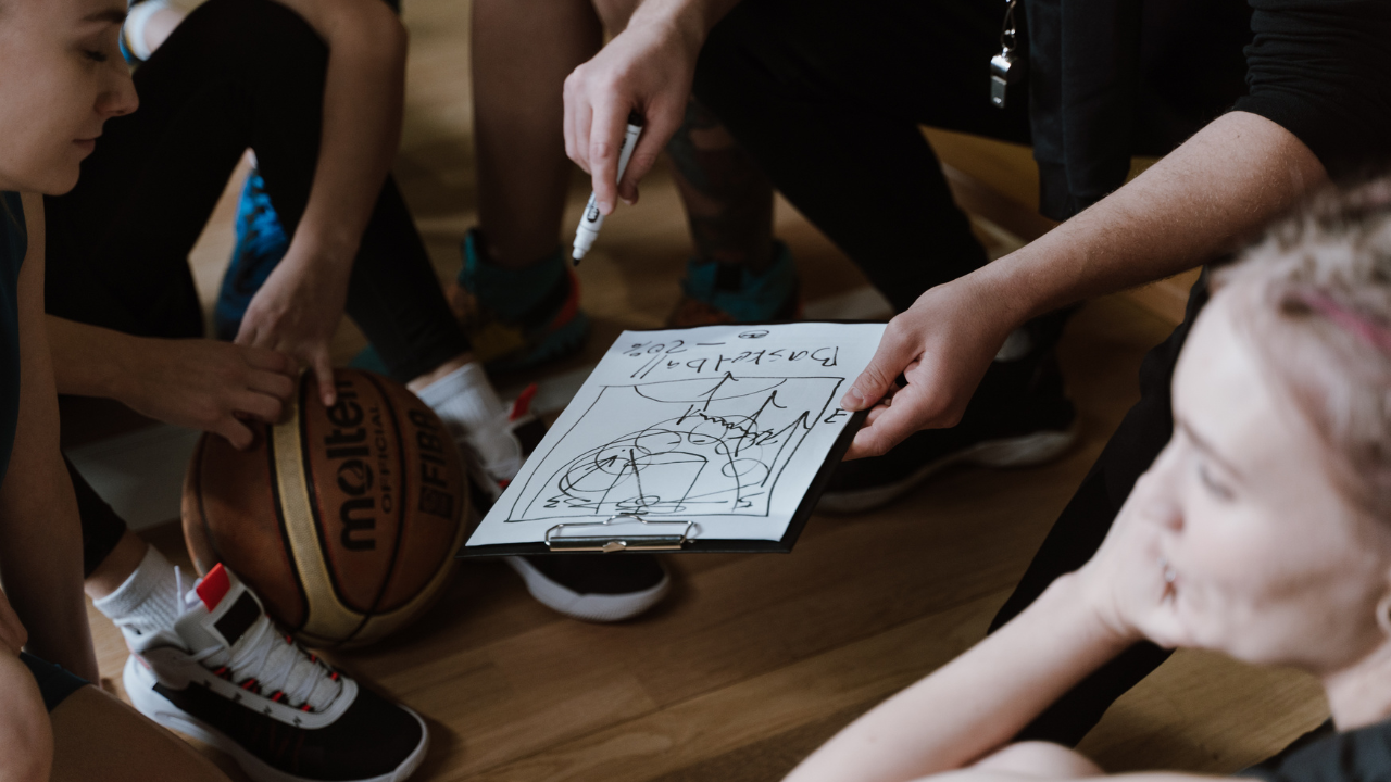 Lee más sobre el artículo The Financial Playbook for Athletes: Avoiding Common Pitfalls and Winning Big